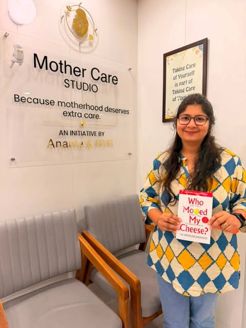 100 mothers. 100 different stories. 💛

Last Saturday , we met the 100th mother at Mother Care Studi