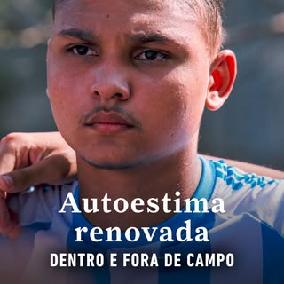 Quando a gente fala em saúde capilar, é comum pensar apenas nos fios.

Mas, para quem enfrenta uma c