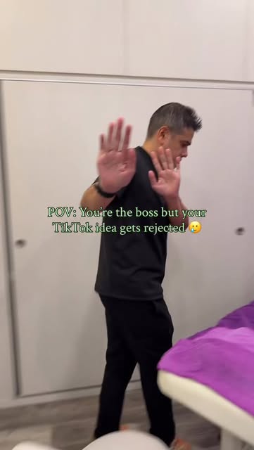 All for the views 🫶🏻🥹 

#drfin #idoaesthetics #aestheticclinicsg #aestheticdoctor #meme