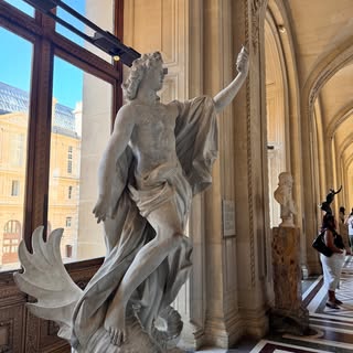 #Paris เป็นเมืองแห่งศิลปะ  พิพิธภัณฑ์ #louvre  พระราชวัง #versailles และตามถนนหนทางต่างๆ ล้วนเต็มไปด