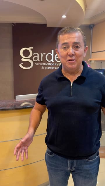 Carlos A. Nava “Tapa Nava”, periodista de ESPN, confió en Gardél para su injerto capilar. 🎙️

Hoy n