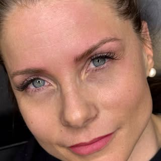 ✨ Duo coup d’éclat : NanoBrow + Lip Blush ✨

Des sourcils ultra réalistes, une lèvre redéfinie et lu