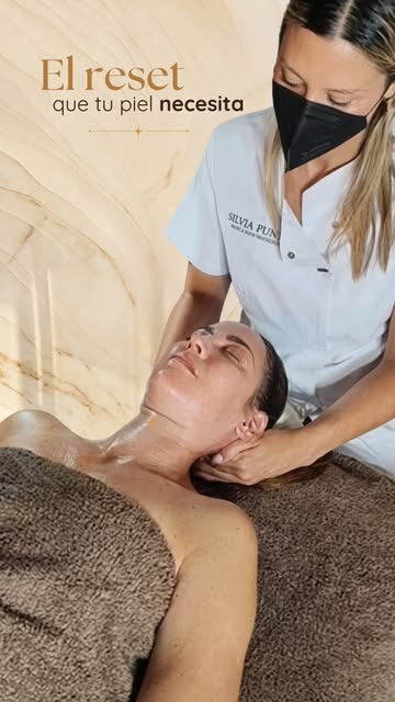 🧖‍♀️ El primer paso para recuperar tu piel: una buena limpieza profunda.

Después del verano, nuest
