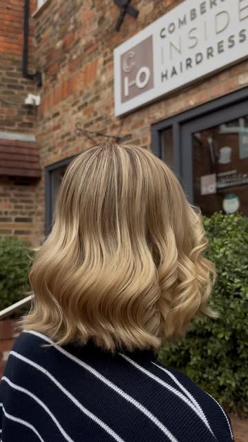 Blonder, brighter & fresher ✨🤍#beforeandafter #blondehighlights #tauntonhairdressing #hairdressing 