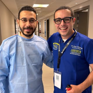 النهاردة كان اخر يوم في اكبر موتمر زراعة شعر في مصر🔥

طبعا انا اتاخرت في ردود علي البوستات وفي الخا