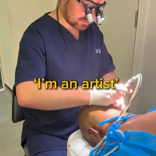my medium; living autologous tissue 👨‍🎨😉

#hairtransplant #hairtransplantsurgery #hairloss #fueha