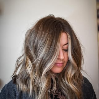 My muse is leaving me for the South! 🥹☀️🏛

Mel is crushing our “ Crafted Balayage” Package for ref