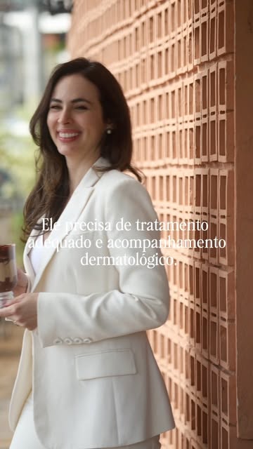 A radiação solar e as alterações hormonais, principalmente em pessoas com predisposição genética, sã