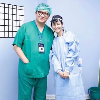 Dr. Jae Hyun Park has been my mentor in hair transplantation for more than 10 years. 🤍 He taught me
