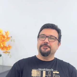 Nada fala mais alto do que a experiência de quem viveu a transformação. ✨

Cada resultado começa com