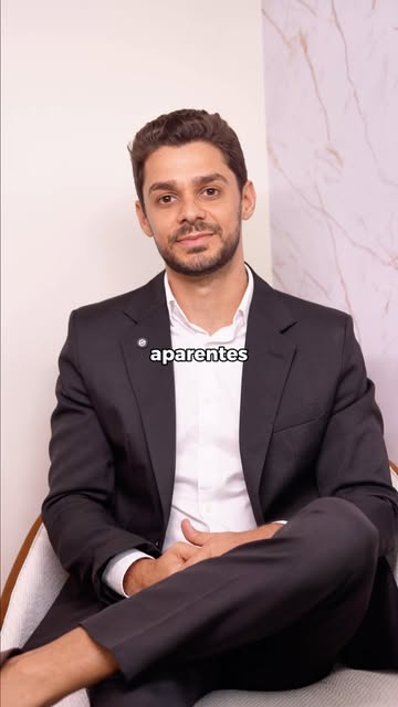 O cabelo retirado da área doadora volta a nascer?

Não. No transplante capilar, o folículo é removid