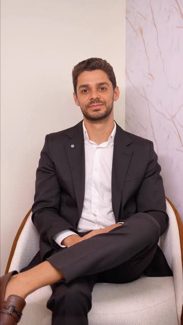 A extração folicular é uma das etapas mais delicadas do transplante capilar. 

O manuseio inadequado
