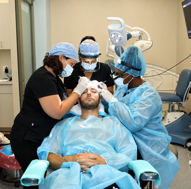 What makes a great hair transplant result? It's all in the details. 🔬

Behind every natural-looking