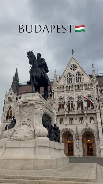 Budapest — where every street feels cinematic. 🇭🇺✨
Walking through history, architecture and unfor