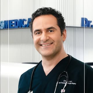 What does successful hair transplant mean to Dr. Acar?

It’s not just about transplanting as many gr