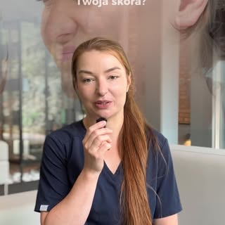 Czy toksyna botulinowa to jedyny zabieg, jakiego potrzebuje Twoja skóra?

Nie. I warto o tym pamięta