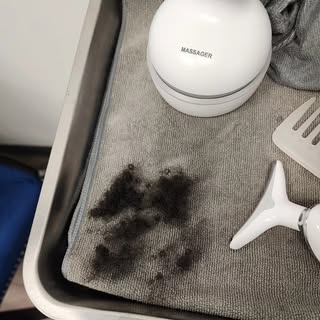 Here's 3 of many approaches to take  if you're experiencing hair shedding 

<Maintain Healthy hair a