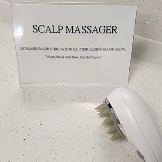 3 Great Benefits of Scalp Massaging!

💫Great Circulation!
💫Great Nutrients!
💫Great Hair Growth!