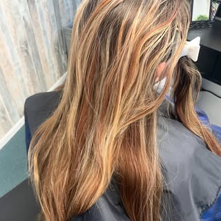 Two sessions. Thoughtful blonding. Lasting results.