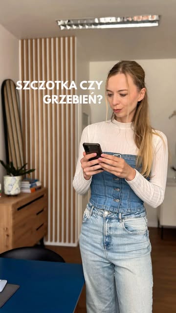 Jaką szczotkę wybrać? Zebrałam moje sprawdzone typy 🪮🤍

Na mokro, na sucho, do torebki… i tak, grz