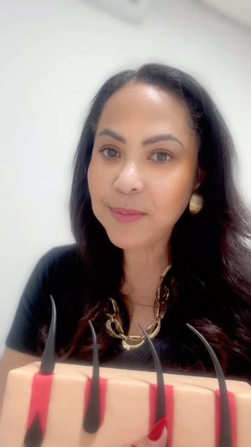 Emagreceu rápido e o cabelo começou a cair? Preste atenção.

A perda de cabelo pode acontecer durant