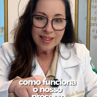 “Como funciona a consulta?”

Nem toda queda de cabelo começa no couro cabeludo.

E talvez seja exata