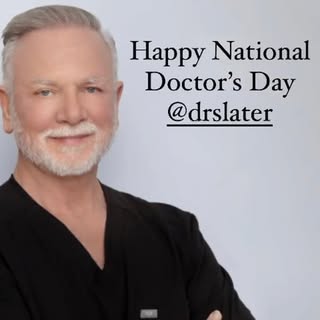 Happy National Doctor’s Day! 

@drslater 
📸: @christinaelmorephotography 

#hairrestoration #hairtr