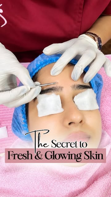 Looking for a fresh, radiant look without changing your natural skin tone?

Sometimes, your skin sim