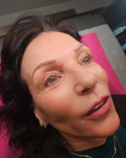 😍😍 Look how zen Lisa is after her Powder Brow touch-up. So beautiful. 😍😍
#firebirdesthetics, #bo