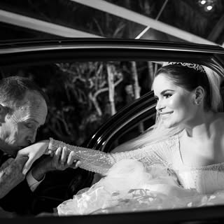 Feliz Dia dos Pais para as minhas maiores referências: meu pai e meu marido! ❤️

Que privilégio ter 
