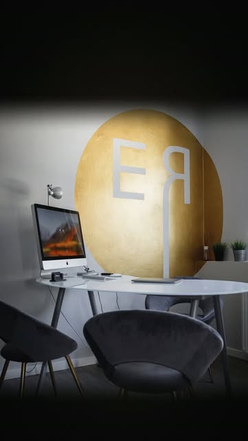 ✨ Dove nasce il Metodo ER.
Un giro nel mio studio a Udine 📍

💬 Consulenza gratuita: scrivimi in pr