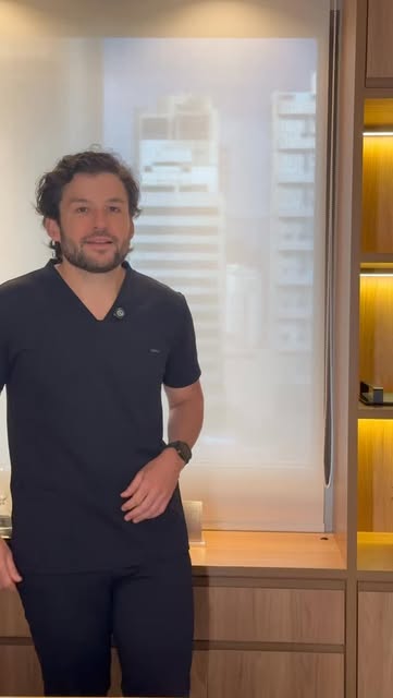Esperar a queda piorar diminui suas chances de sucesso com tratamentos não invasivos. 

Diagnosticar