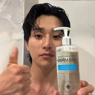 더워지는 날씨에는 히스테모 프레쉬 쿨링
샴푸로 두피열도 낮추고 두피도 상쾌하게
관리하세요

탈모증상완화 기능성 화장품

탈모관리에 도움을 주고,
지성(지루성) 두피, 비듬/각질 두