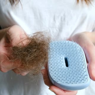 How Much Hair Loss Is Normal?

Have you ever looked in the shower or at your hairbrush and wondered…