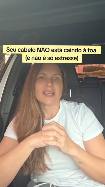 Eflúvio telógeno (queda exacerbada de cabelo) não se resolve com shampoo antiqueda.
Quer resolver a 