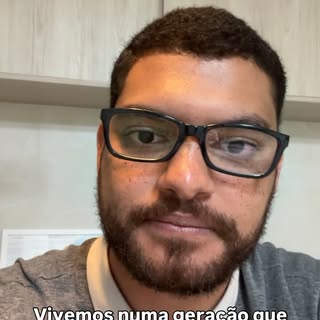 Talvez esta geração não odeie o médico.

Ela odeie o que a medicina exige: diagnóstico, limites e re