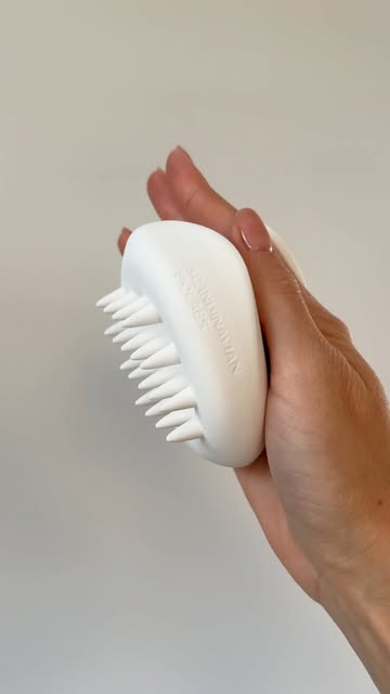 My new favourite little upgrade to my hair care routine 🤍

This scalp massager feels SO relaxing, a