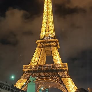 Paris is a vibe in itself... #original