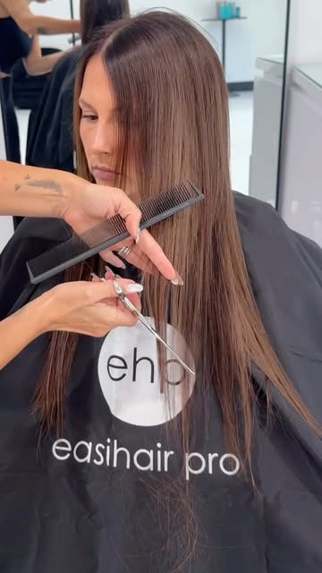 This is your sign!! 

Hybrid Extensions! Combining @easihairpro Tape Row with the Mini Keratin Fusio