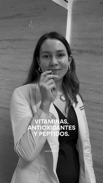 Las ojeras no siempre se corrigen con maquillaje. A veces, lo que necesitan es tratamiento.

La Dra.