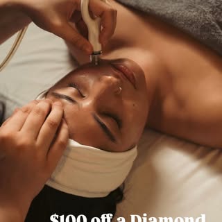*December Special!!!!!!* $100 off a Diamond Glow facial ☺️ #diamondglow #facial #hydrate