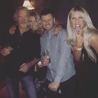 Happy heavenly birthday Gorgeous 🕊️ we all miss you xxx ❤️