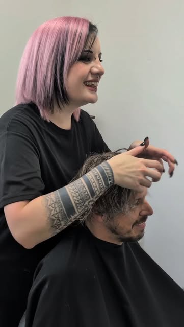 Another day at the office 💇🏼‍♂️
Get in touch for a free consultation 💃🏼

#hairsystem #hairspecia
