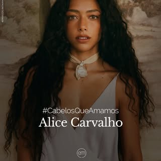 Brilhando no cinema, na televisão e nas séries de streaming, @carvalhoalice é uma estrela em ascensã