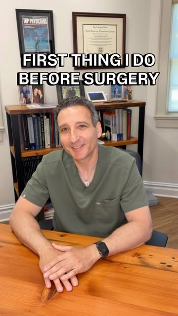 You’d think the first step of surgery is scrubbing in. Think again. ⤵️
The most critical moment of a