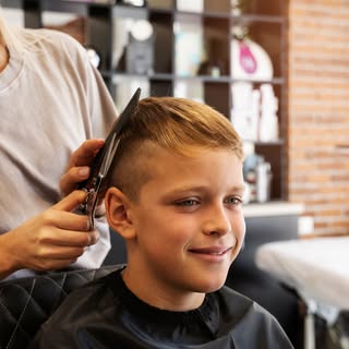 👦👧 Every great adventure starts with a fresh haircut!

At J. Ellen Studio, we make kids' haircuts 