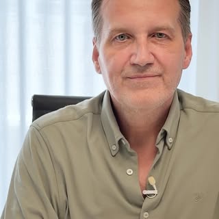 • NATÜRLICHE ÄSTHETIK HÄLT NICHT NUR HEUTE – SONDERN AUCH MORGEN •
Nicht jede Behandlung, die direkt