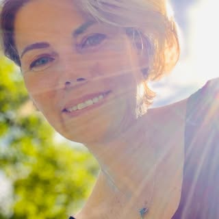 ☀️ Avec ces journées de canicule, je me dis encore une fois que le maquillage permanent est un vrai 