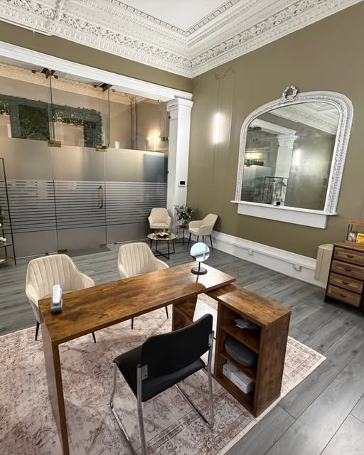Our new Glasgow clinic @hairreviveglasgow ✨🍃

✨ Glasgow, we’re coming to you! ✨

Over the past coup