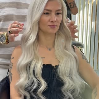✨ Doğru uygulama, doğal güzelliği öne çıkarır.

Saç kaynak uygulamalarımızda önceliğimiz; saçın doğa